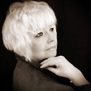 Meet your Posher, Debra